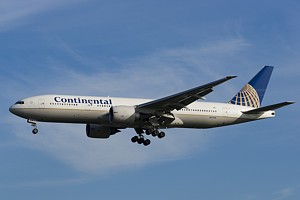 Continental B777-200 N57016_1