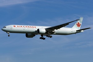 Air Canada B777-300 C-FRAM_1
