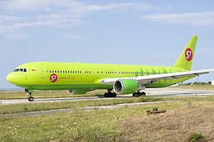 Siberia B767-300 VP-BVH_1