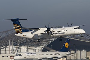 Lufthansa Regional Dash 8-Q400 D-ADHE_1