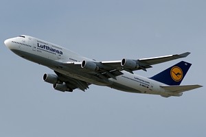 Lufthansa 747-400_1