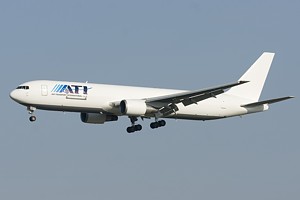 ATI B767-300 N319CM_1