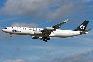 Lufthansa A340-300 D-AIGC_1