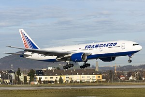 Transaero B777-200 EI-UNU_1