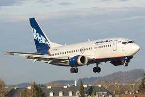 Nordavia B737-500 VP-BRK_1