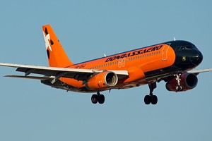 Donbassaero A320 UR-DAJ_1