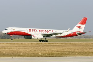 Red Wings TU204 RA-64050_1