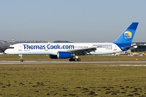Thomas Cook B757 G-FCLB_1