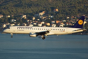 Lufthansa CityLine ERJ-190 D-AECH_1