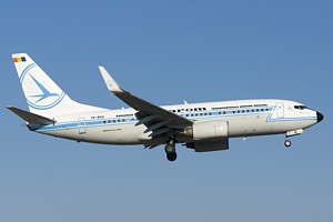 Tarom B737-700 YR-BGG_1
