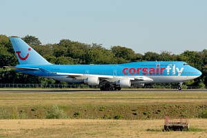 CorsairFly B747-400 F-HSUN_1