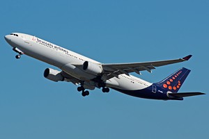 Brussels Airlines A330-300 OO-SFW_1