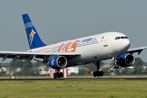 ULS Cargo A300-B4 TC-AGK_1