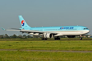 Korean Air A330-300 HL7553_1
