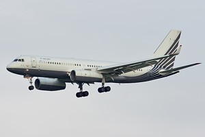 Business Aero TU204-300 RA-64010_1