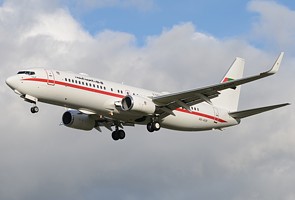 United Arab Emirates (Abu Dhabi Amiri Flight) B738_1
