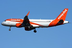 easyJet Airbus A320 G-EZON