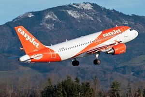 EasyJet Airline Airbus A319 G-EZBI