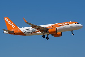 EasyJet Airline Airbus A320 G-UZHB