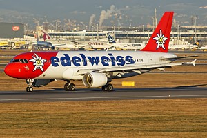 Edelweiss Air A320 HB-IHX