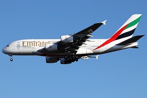 Emirates Airbus A380 A6-EOI