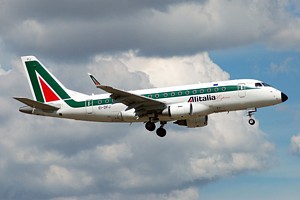 ERJ170 Alitalia Express EI-DFJ_1