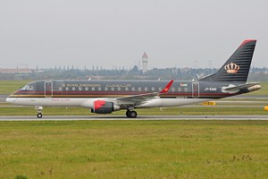 ERJ175 Royal Jordanian JY-EMD_1