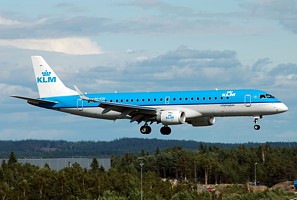 ERJ190 KLM cityhopper PH-EZK_1
