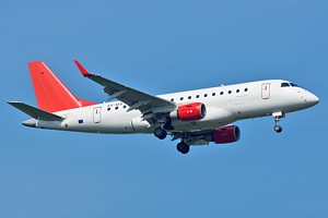 Estonian Air ERJ-175 ES-AEB