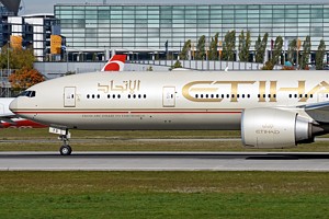 Etihad Airways Boeing 777-300 A7-ETS