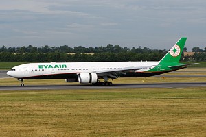 EVA Air Boeing 777-300 B-16735