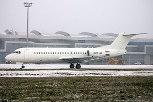 F70 ex Malev HA-LME_1