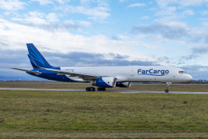 Far Cargo Boeing 757-200 SE-RLE
