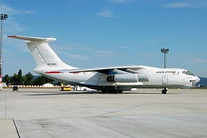 IL76 Aviacon Zitotrans RA-76352_1