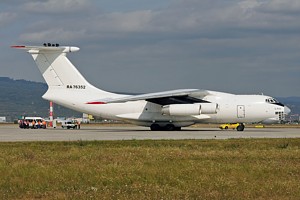 IL76TD Aviacon Zitotrans RA-76352_1