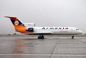 JAK42 Armavia EK-42470_1