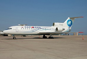 JAK42 Saravia RA-42328_1