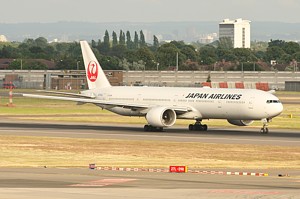 JAL Japan Airlines B777-300 JA742J