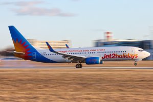 Jet2 Boeing 737-800 G-JZBE