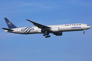 Korean Air B777-300 HL7783
