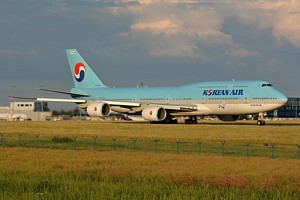 Korean Air Boeing 747-8 HL7631