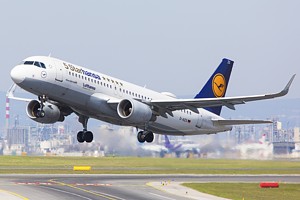 Lufthansa Airbus A320 D-AIZX