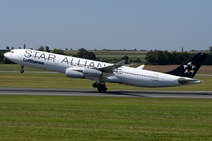 Lufthansa Airbus A340-300 D-AIGN
