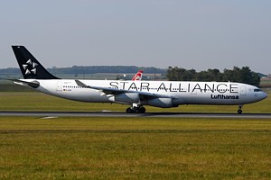 Lufthansa Airbus A340-300 D-AIGN