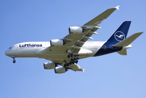 Lufthansa Airbus A380 D-AIMK