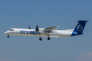 Luxwing De Havilland Canada DHC-8 Dash 8-Q400 9H-ALE