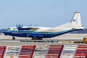 Motor Sich Antonov An-12 UR-11316