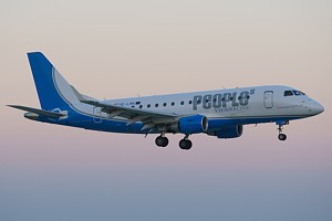 Peoples Vienna Line Embraer ERJ-170 OE-LMK