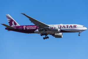 Qatar Airways Boeing 777-200 A7-BBI