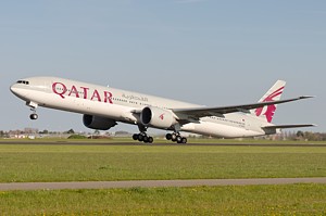 Qatar Airways Boeing 777-300 A7-BAZ